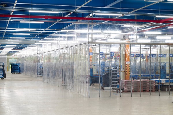 ▲쿠팡로지스틱스서비스 전국 주요 서브허브에 설치된 차폐식 대형 냉방구역