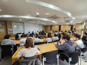 '리플로우 : 리필' 토크콘서트, 창업 꿈꾸는 젊음에 물류 스타트업 CEO가... - 뉴스 썸네일 이미지